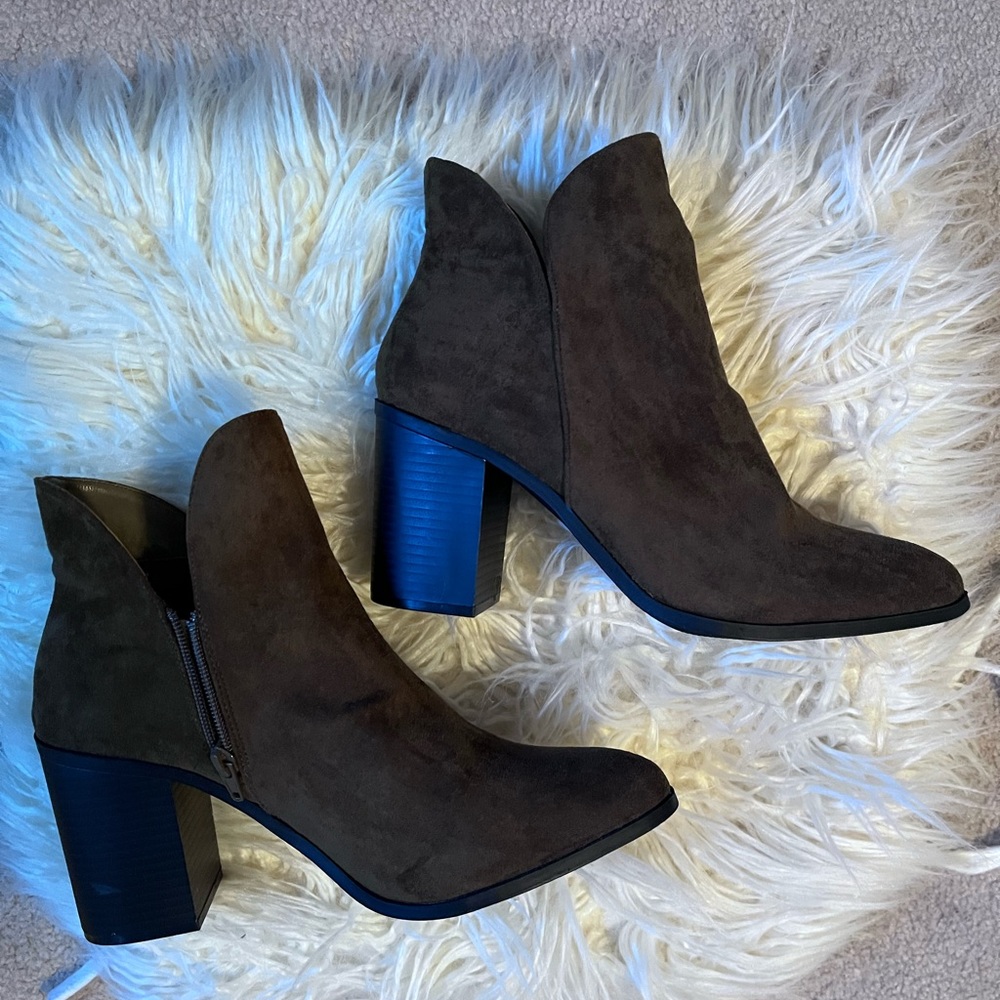 Lulu’s size 11 women ankle heeled boots